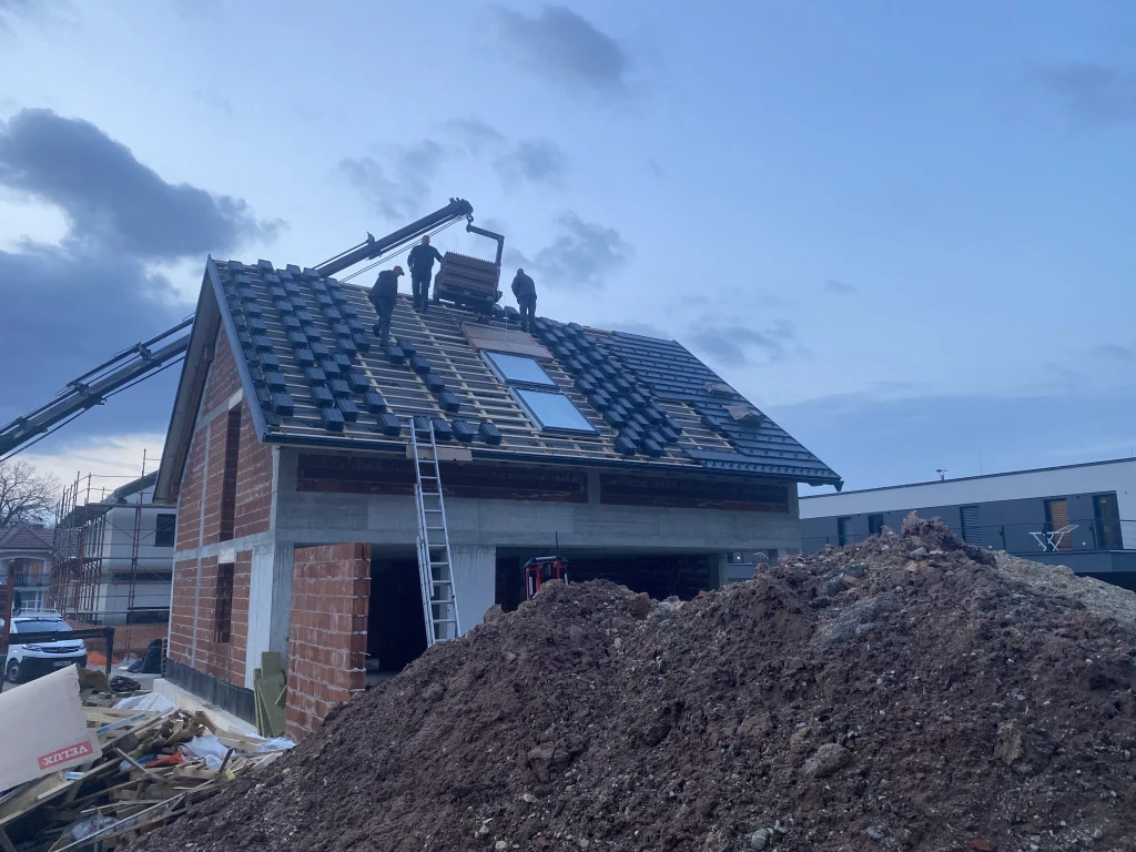 Stanovanjsa hiša Šmartno pod Šmarno goro (1)