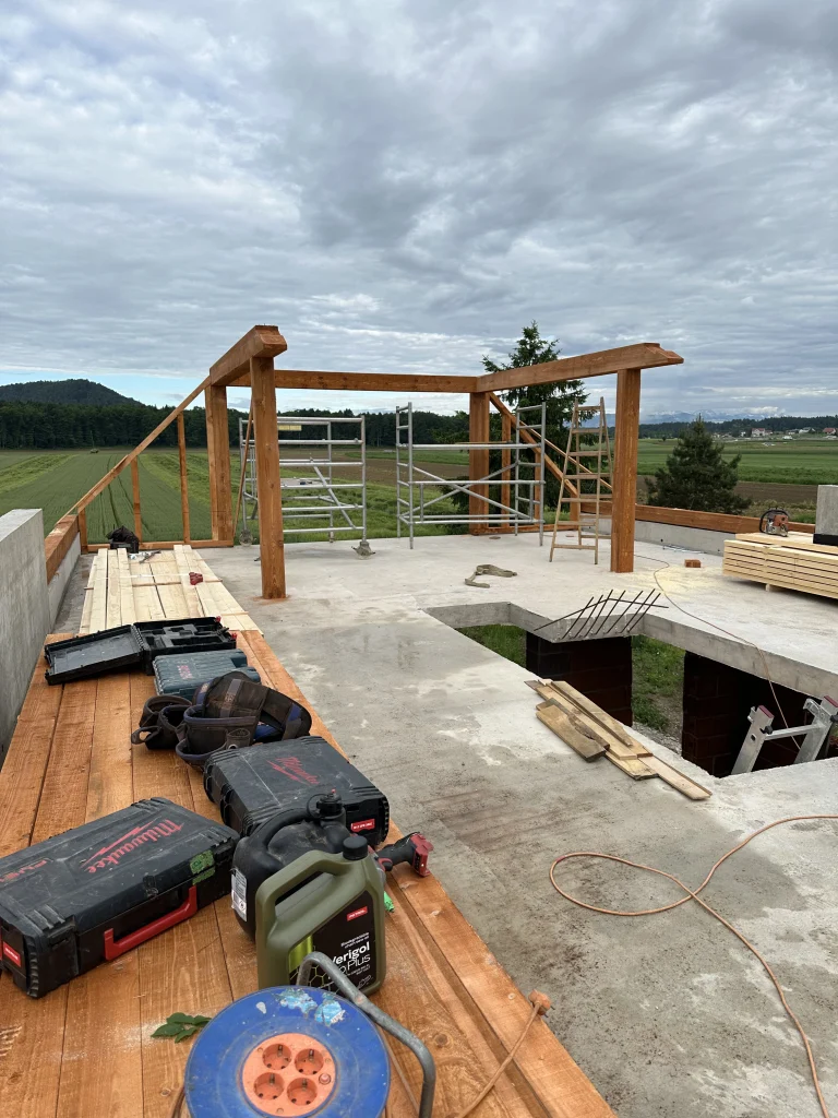 Stanovanjska hiša Bukovica (1)