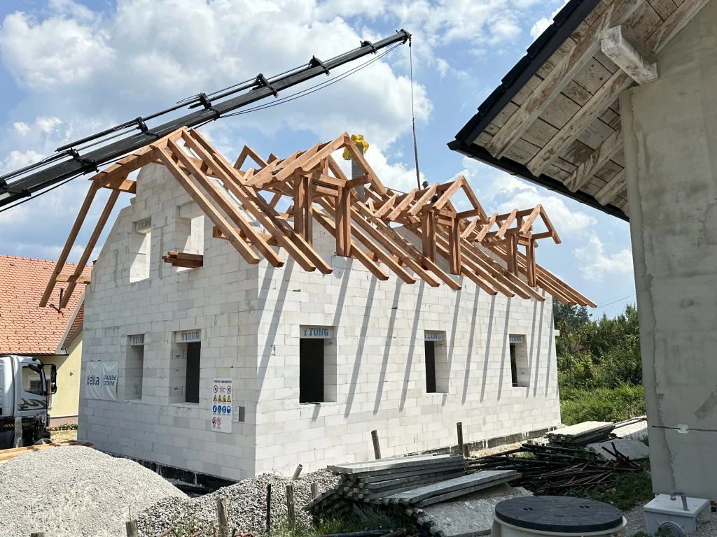 Stanovanjska hiša Rakitna